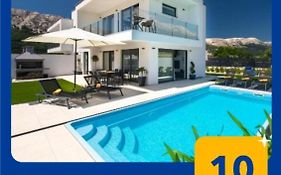 Villa Supernus II With Heated Pool